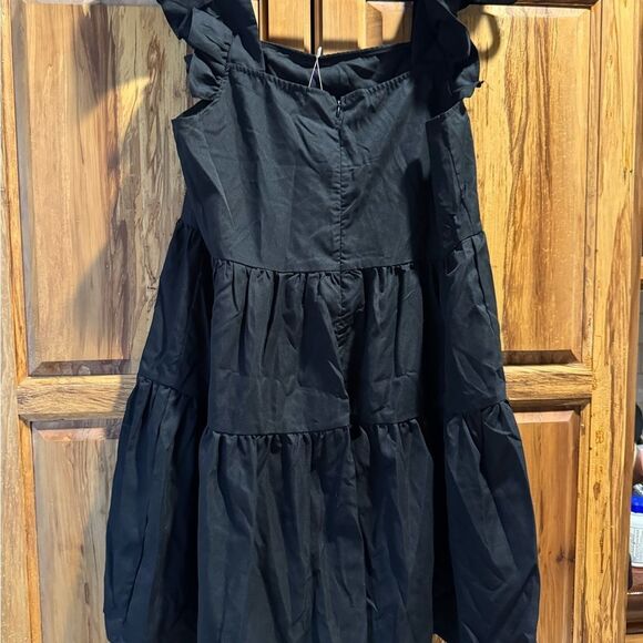 SHEIN super cute ruffle dress black spring ready - Picture 4 of 6